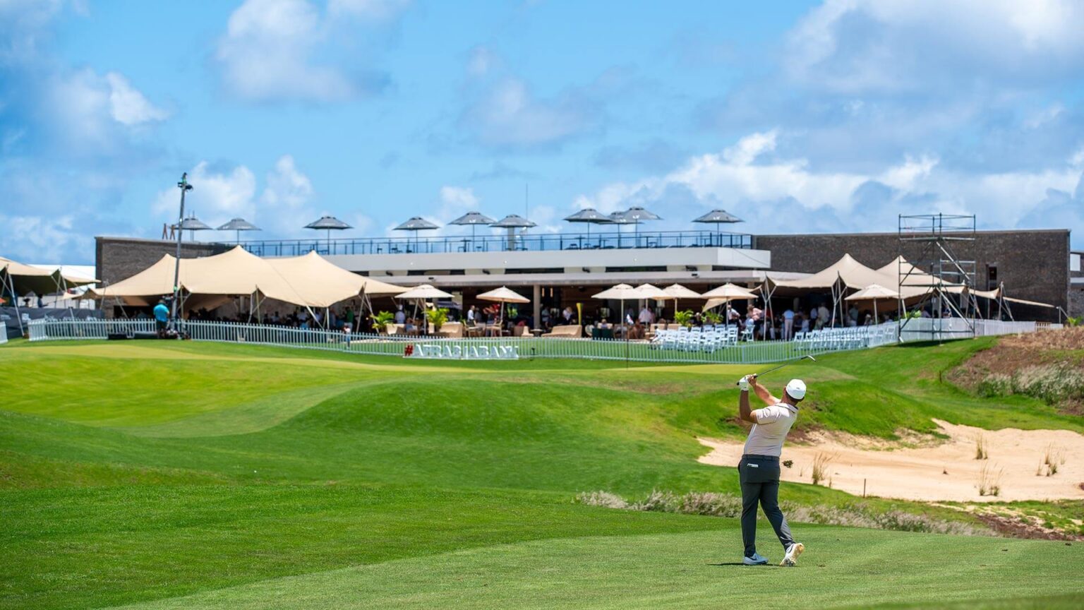 Exclusive pro-am package & vip lounge access
